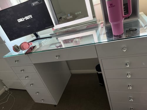 Vanity Chic Mirrors