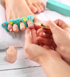 Rose Nails Kitty Nails