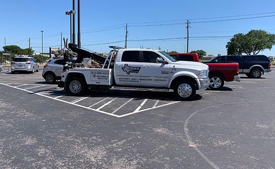 Eagle Round Rock Towing Wrecker TX