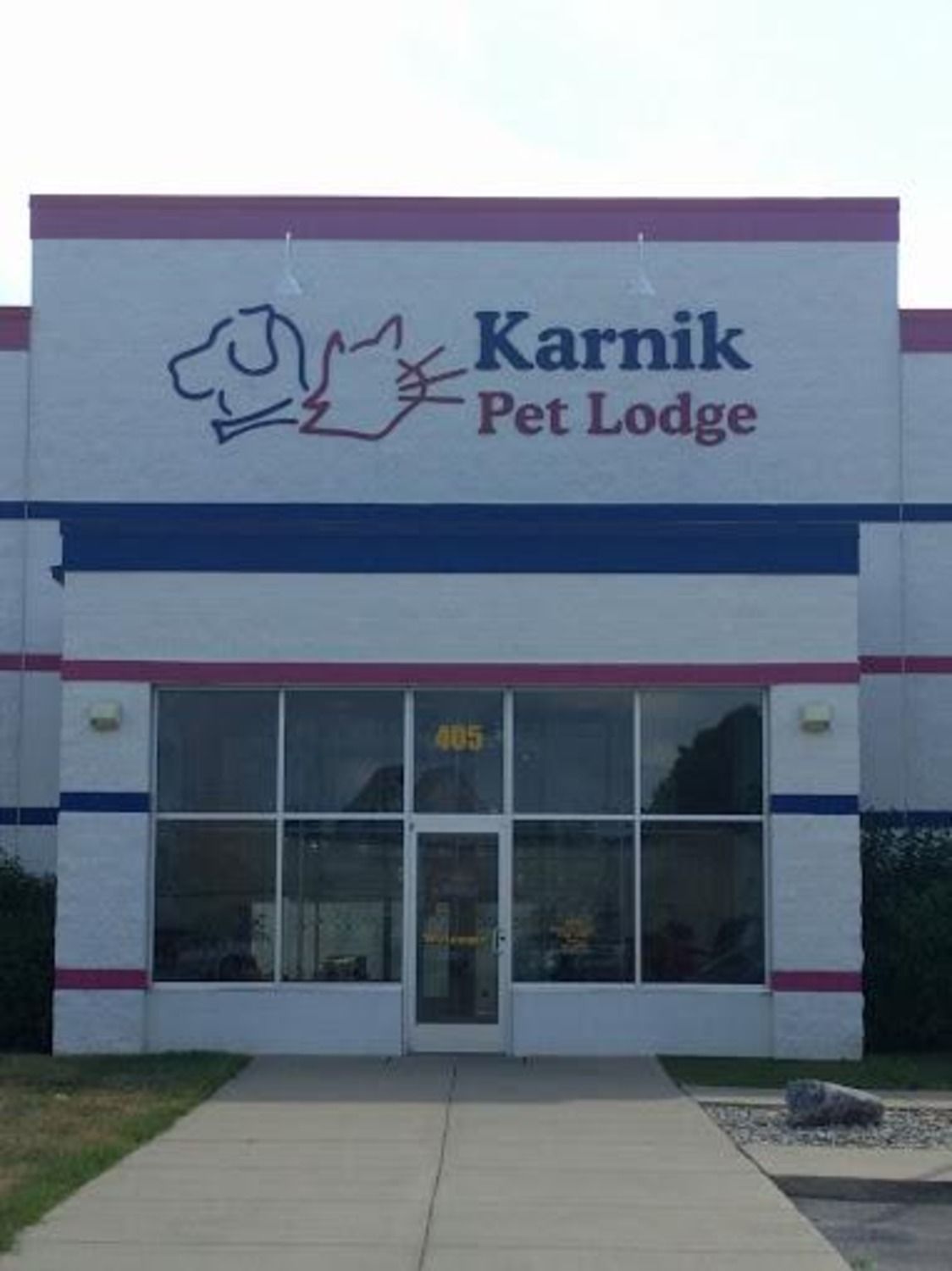 Karnik Pet Lodge at Maple Village
