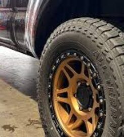 Calderon's Tires