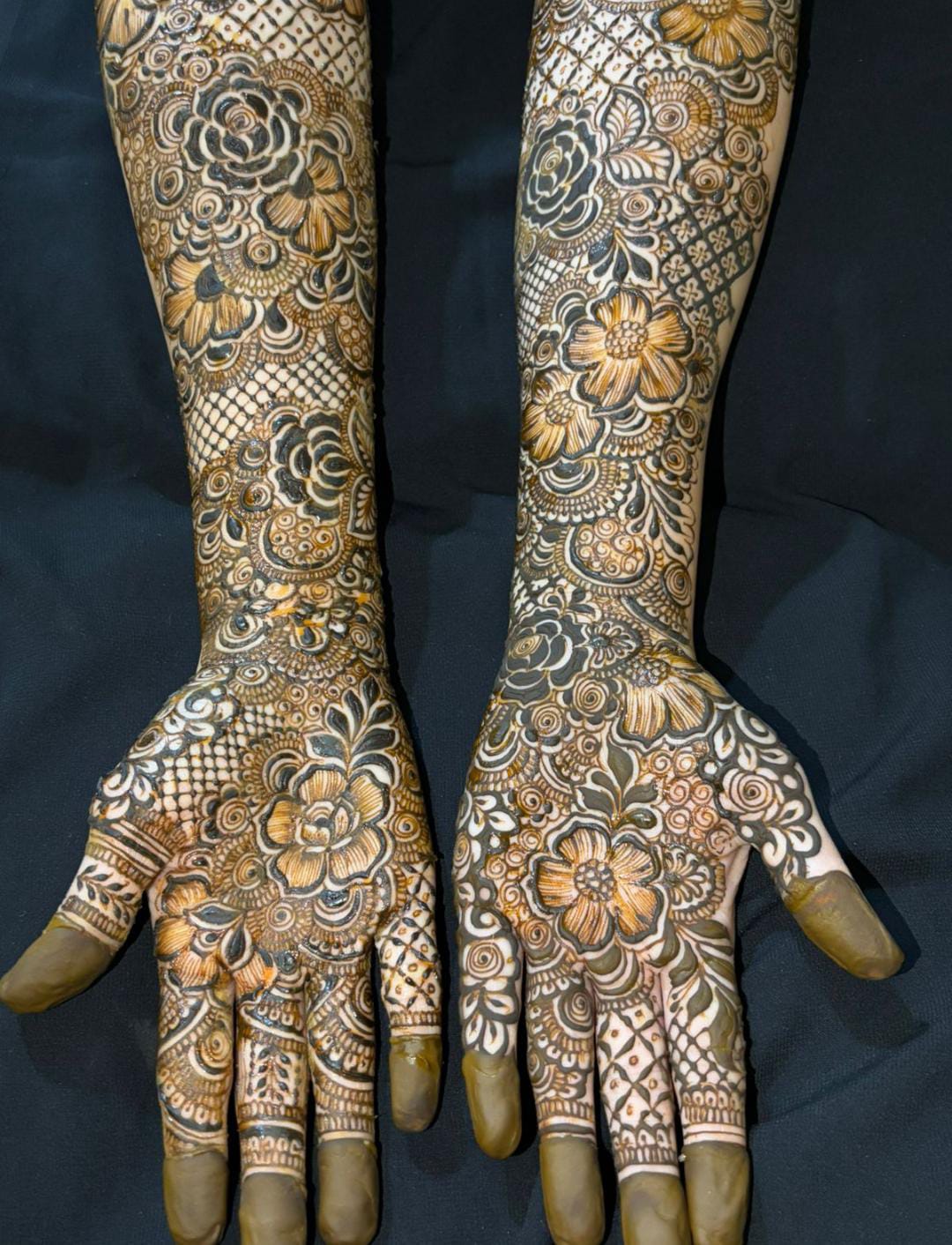 Noora Mehendi artist