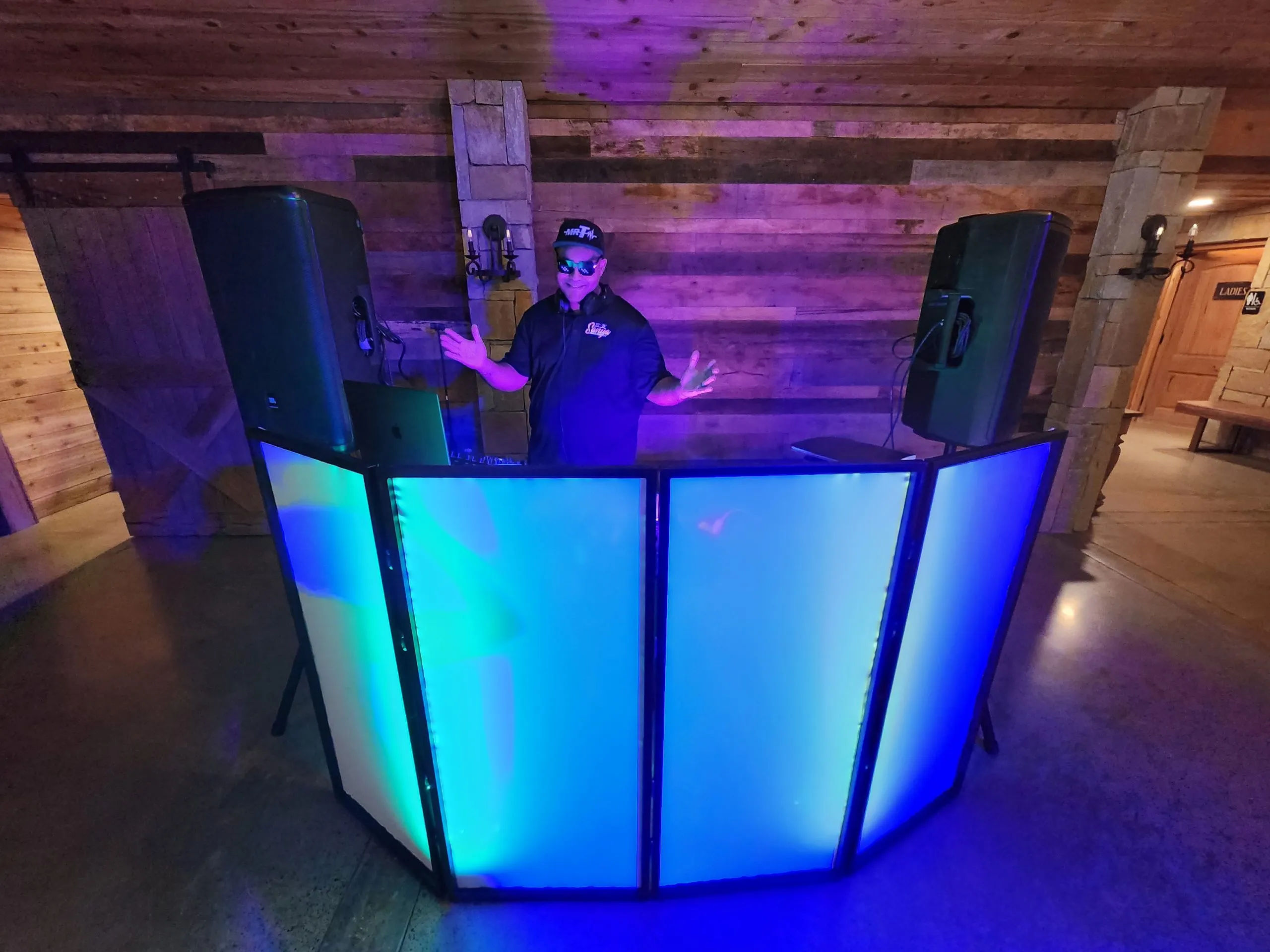 DJs in Dallas Co.
