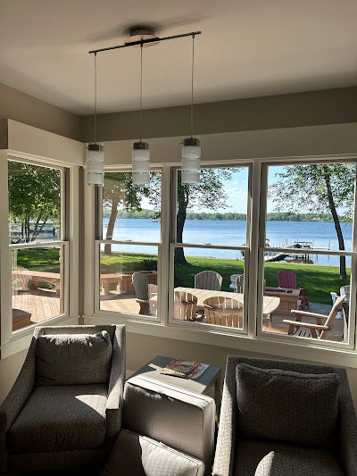 Home Revival USA – Window Cleaning