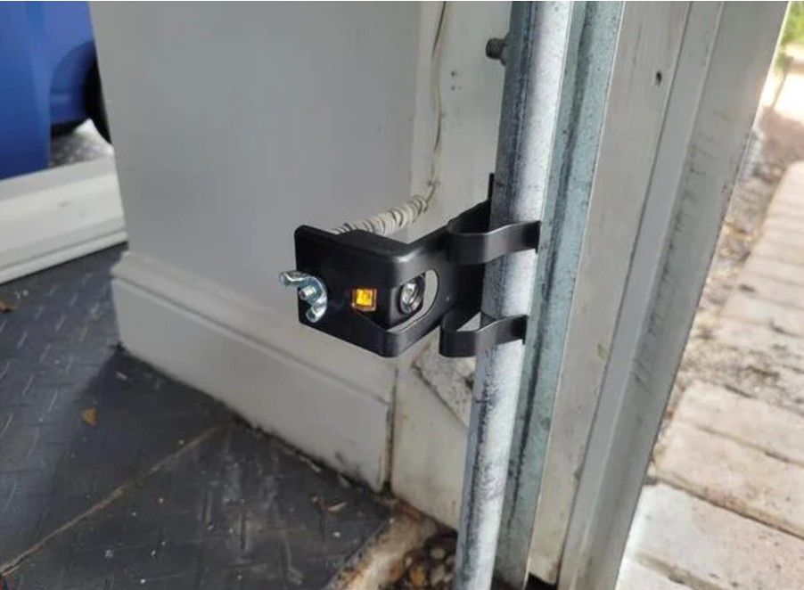 Fix It Fast Garage doors