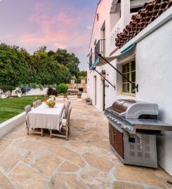 Oasis Grills & Outdoor Kitchens