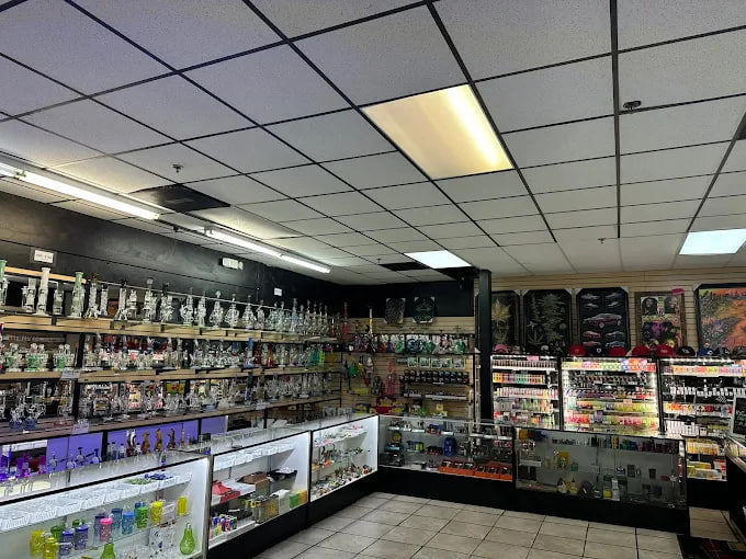 Best Smoke Shop in Tucson | Vape & Smoke Delivery Near You