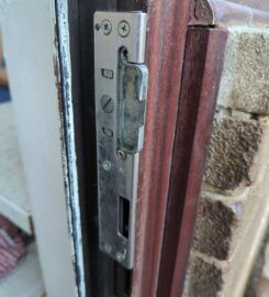 Lockvia