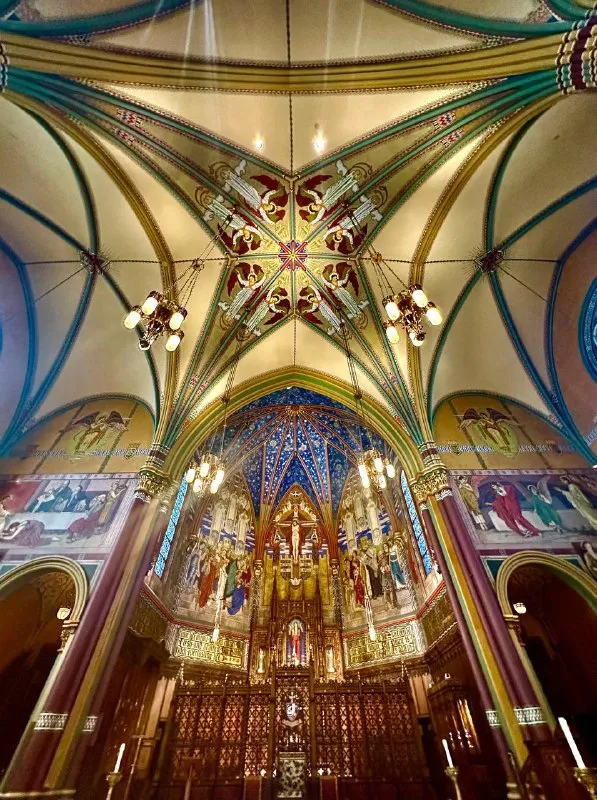 📍 Cathedral of the Madeleine.📍 Cathedral of the Madeleine.