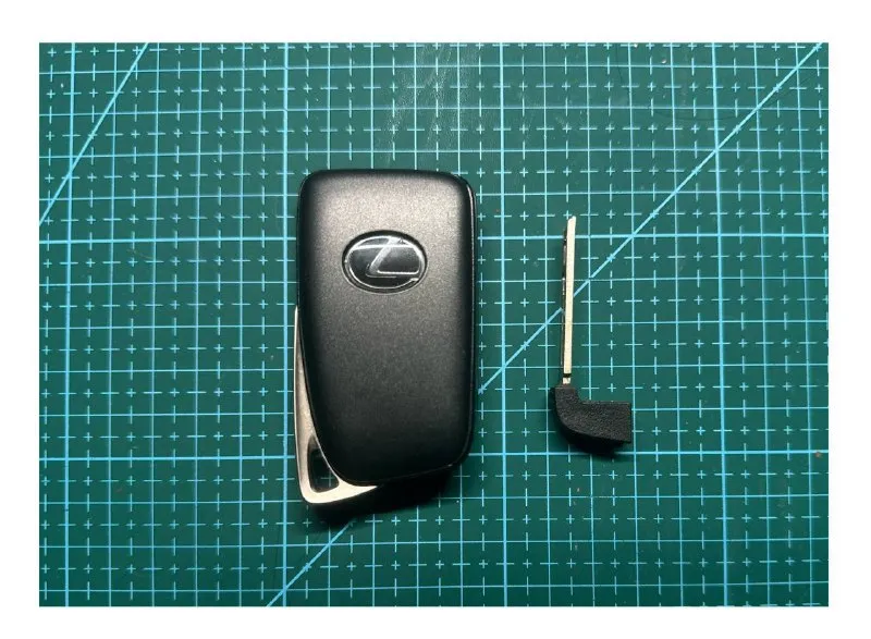 I will never, ever loose my car key again in lifetime, a reckless 70 bucks expenditure deviated my original monthly budget out after rent payment by a considerable amount. #lifeI will never, ever loose my car key again in lifetime, a reckless 70 bucks expenditure deviated my original monthly budget out after rent payment by a considerable amount. #life