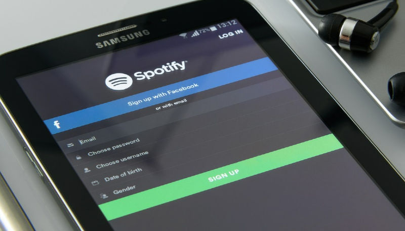 Spotify releases personalised AI guide named DJ