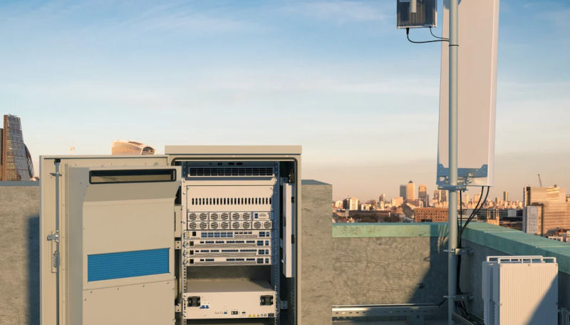 Ericsson debuts indoor 5G radio made in Canada