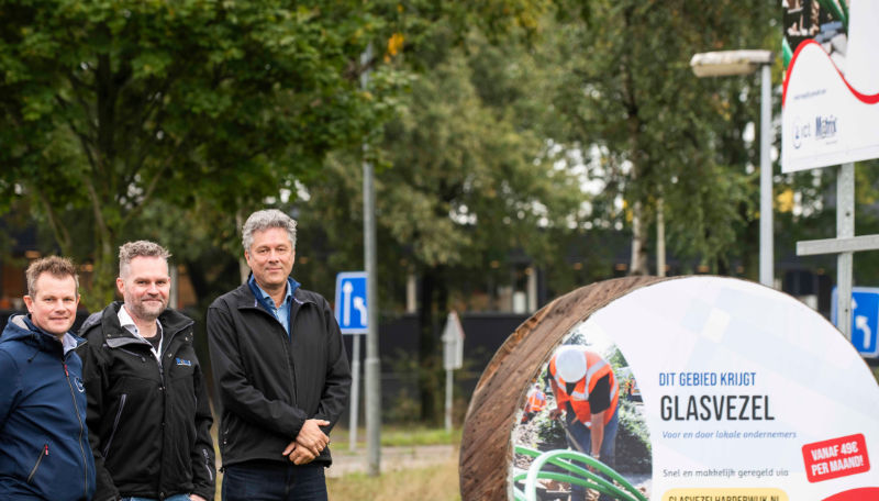 Lokale ict-bedrijven leggen samen met CAI Harderwijk glasvezelnet aan op industrieterrein
