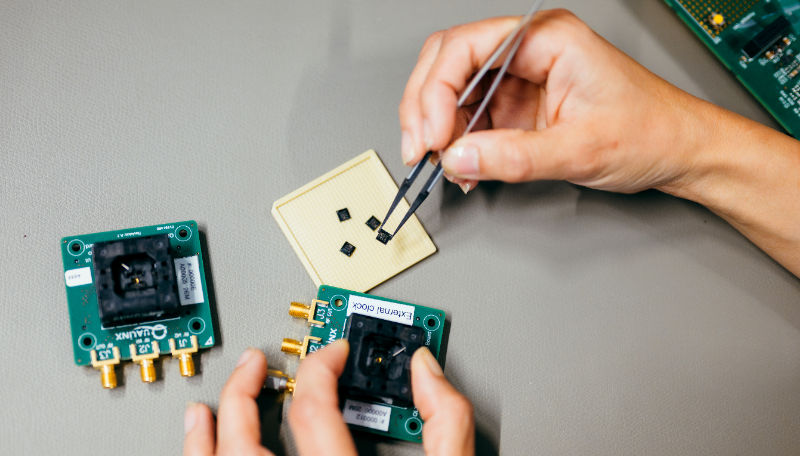 Qualinx brings ultra-low-power GNSS innovation to the Netherlands Pavilion during MWC Barcelona 2026