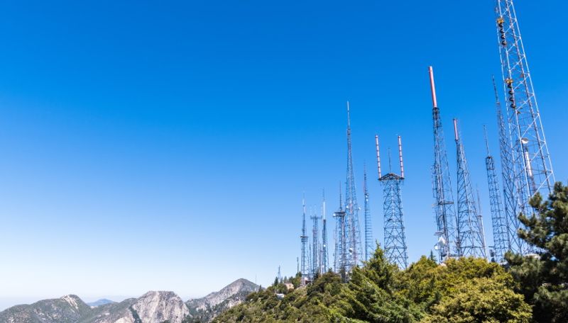 Quebecor starts extending service areas for MVNOs Videotron, Fizz, Freedom Mobile