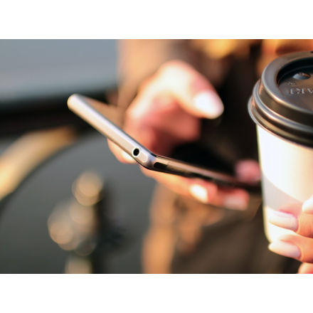 Voxi, EE named best mobile, broadband providers by Uswitch