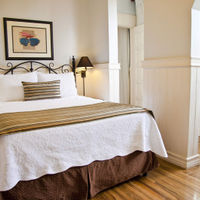 Miss Evelyn Suite