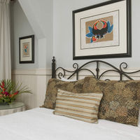 Miss Evelyn Suite