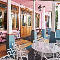 Bar y Terraza