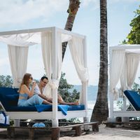 Beachfront Daybeds