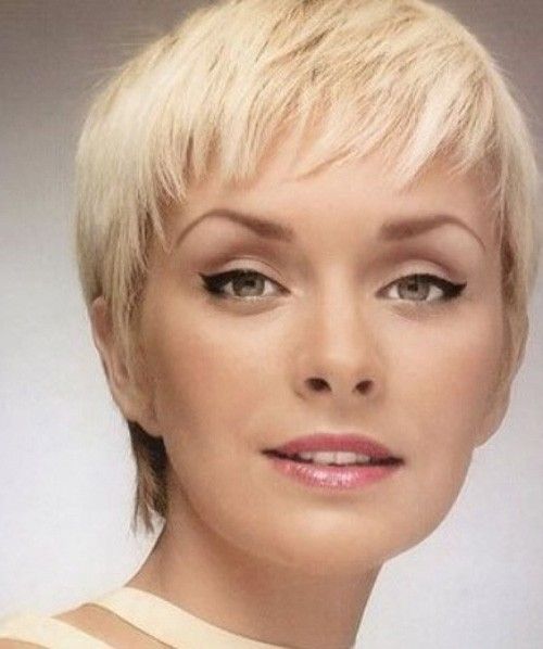 Edgy short pixie cut round face