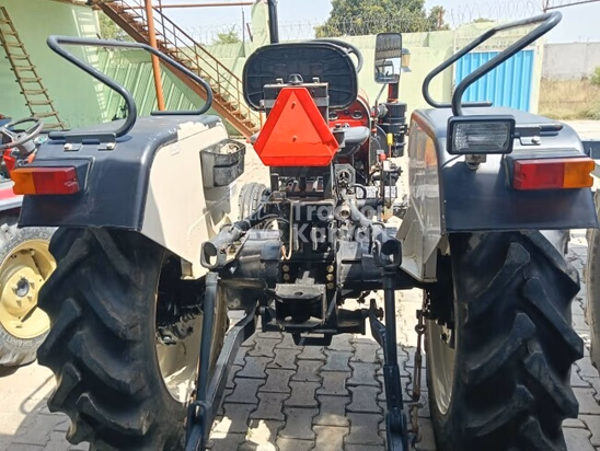 आयशर 241  Second Hand Tractor