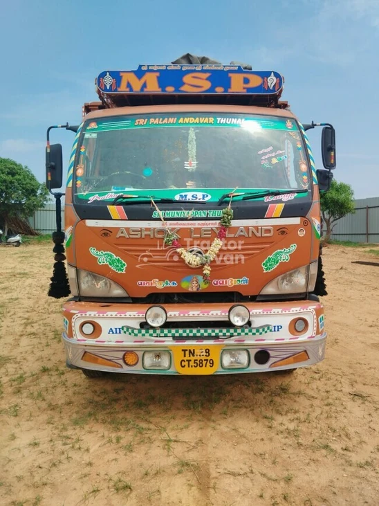 Ashok Leyland Boss 1113 पुराने कमर्शियल व्हीकल