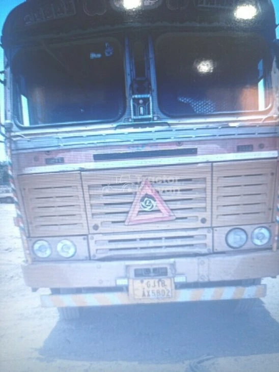 Ashok Leyland 3118 Used Commercial Vehicle