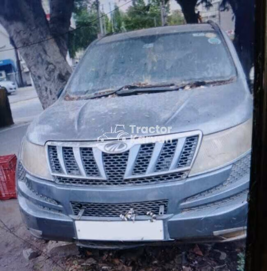 सेकंड हैंड महिंद्रा एक्सयूवी500 डब्ल्यू8 एडब्ल्यूडी कार