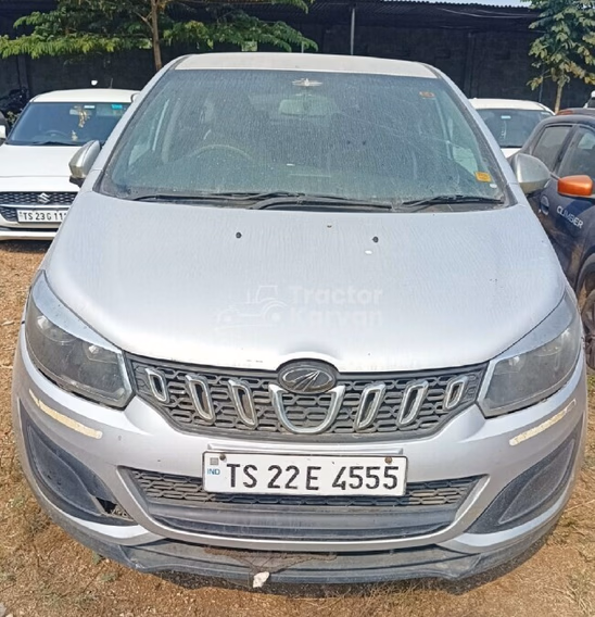 सेकंड हैंड महिंद्रा मराज़ो एम4 कार