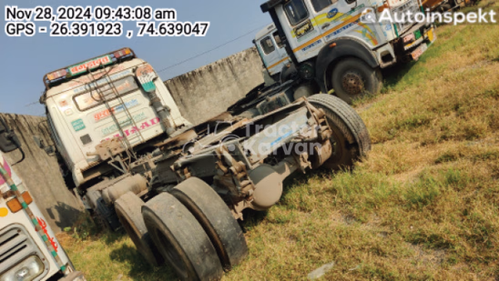 अशोक लेलैंड यू 4923 टीटी पुराने कमर्शियल व्हीकल