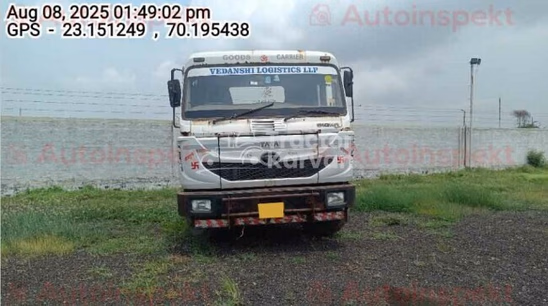 अशोक लेलैंड यू 4923 टीटी सेकंड हैंड कमर्शियल