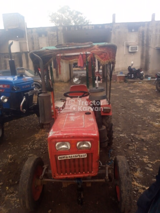 सेकंड हैंड महिंद्रा युवराज 215 NXT ट्रैक्टर