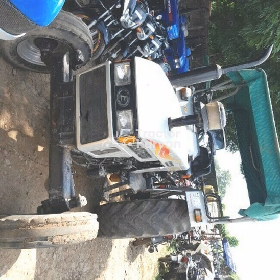 सेकंड हैंड आयशर 557 ट्रैक्टर