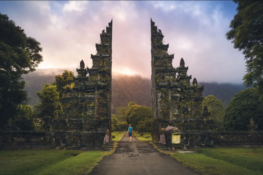Full Day Tour - Ulun Danu, Handara Gate & Tanah Lot Sunset Full Day Tour with Private Transfers