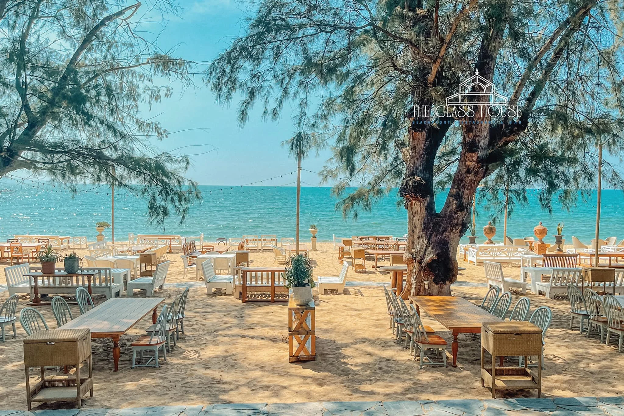 The Glass House Beachfront Restaurant and Bar