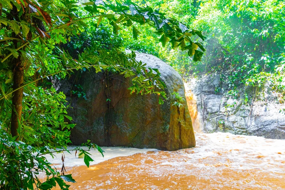 Wang Sao Thong Waterfall