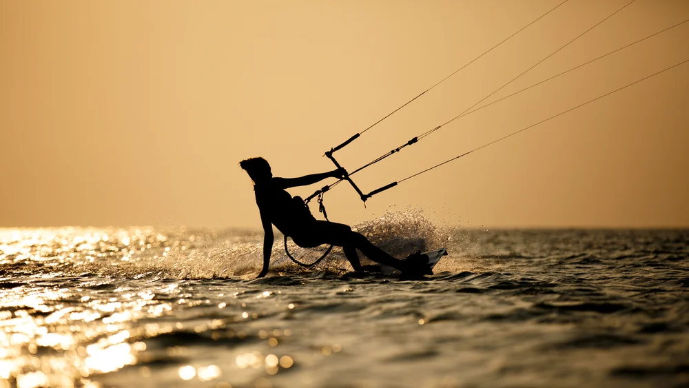 Kitesurfing