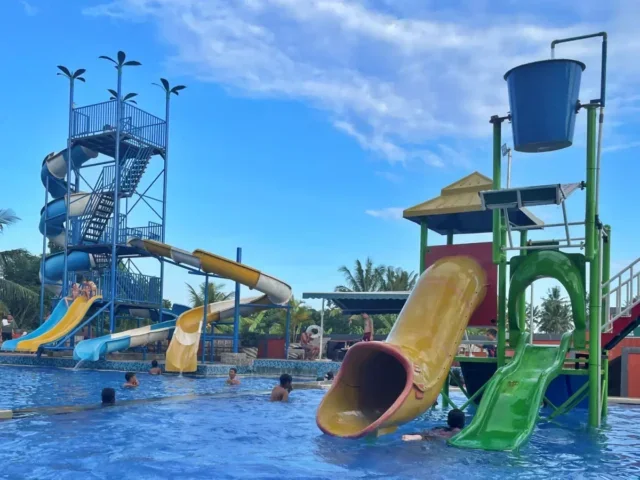 Kemenuh Waterpark 