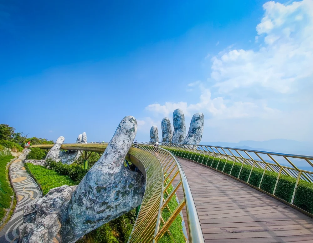 Golden Bridge (Da Nang)