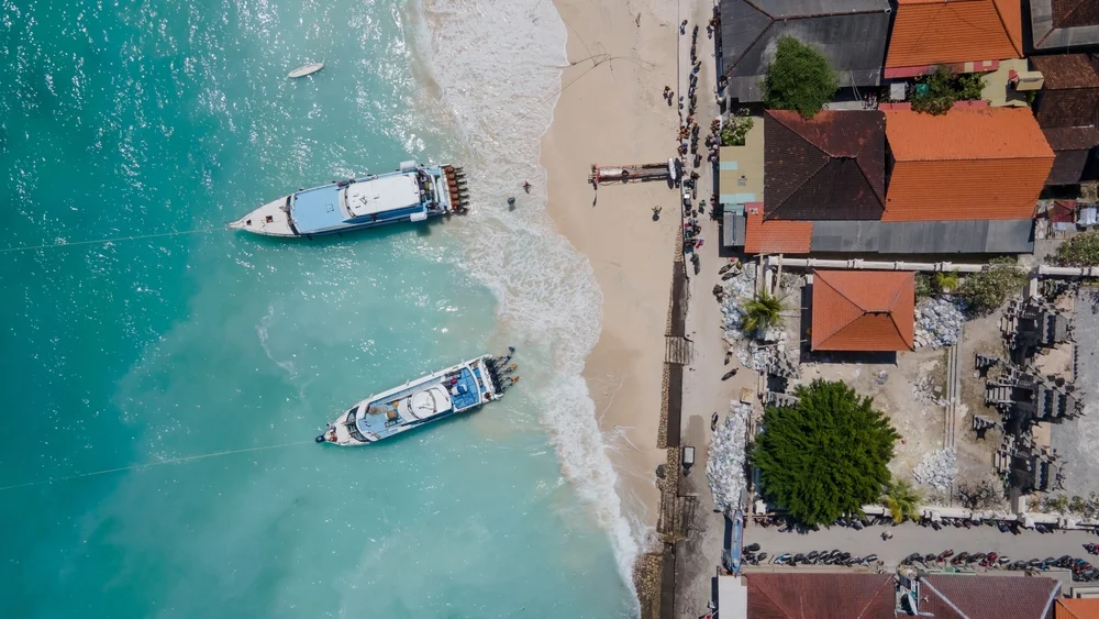 Jungutbatu Beach