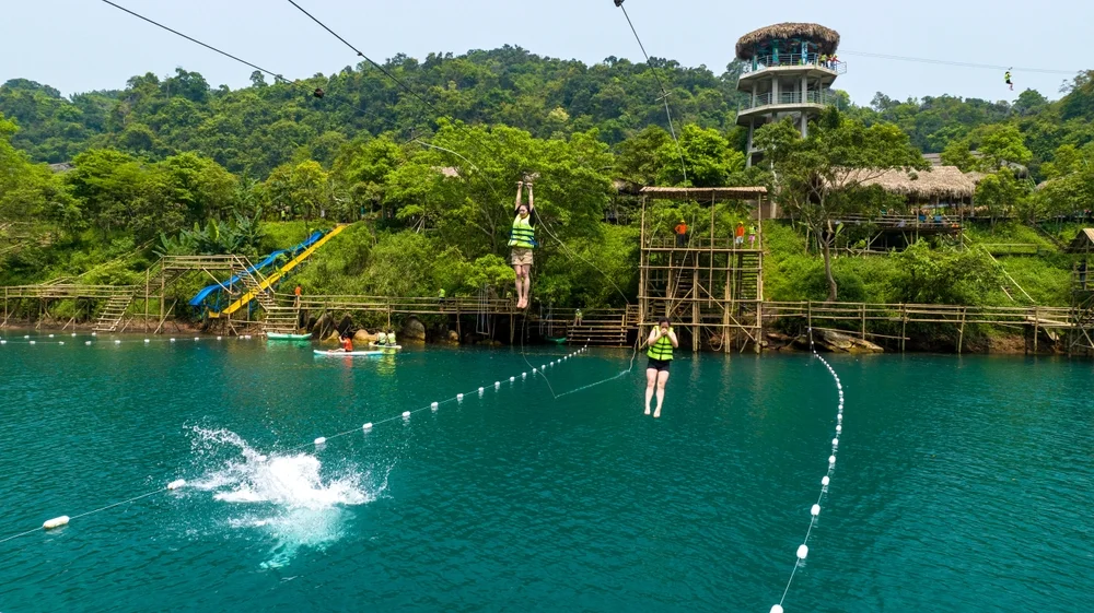 Zipline in Phong Nha