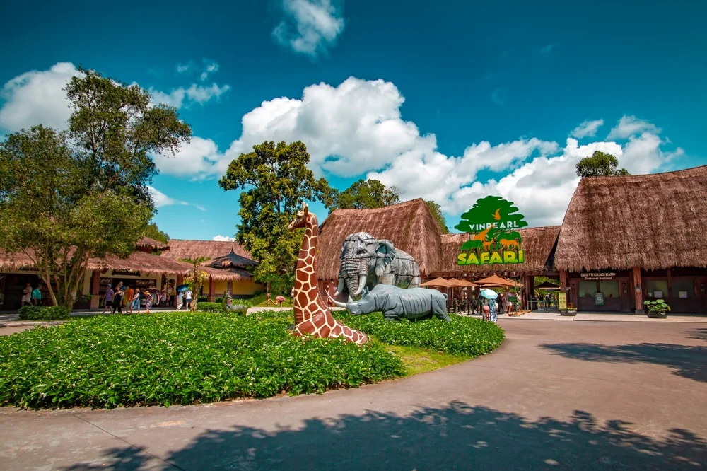 Vin Wonder & Safari Combo tickets & Private Transfer