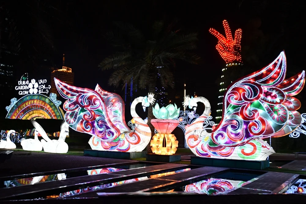  Dubai Garden Glow