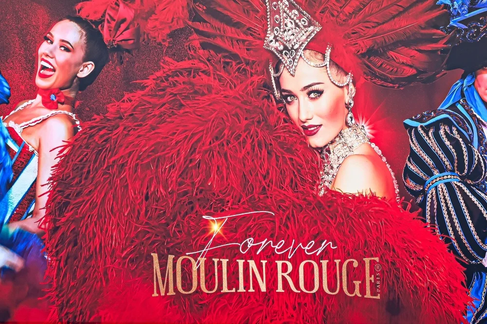 Moulin Rouge Cabaret Show Ticket with Champagne