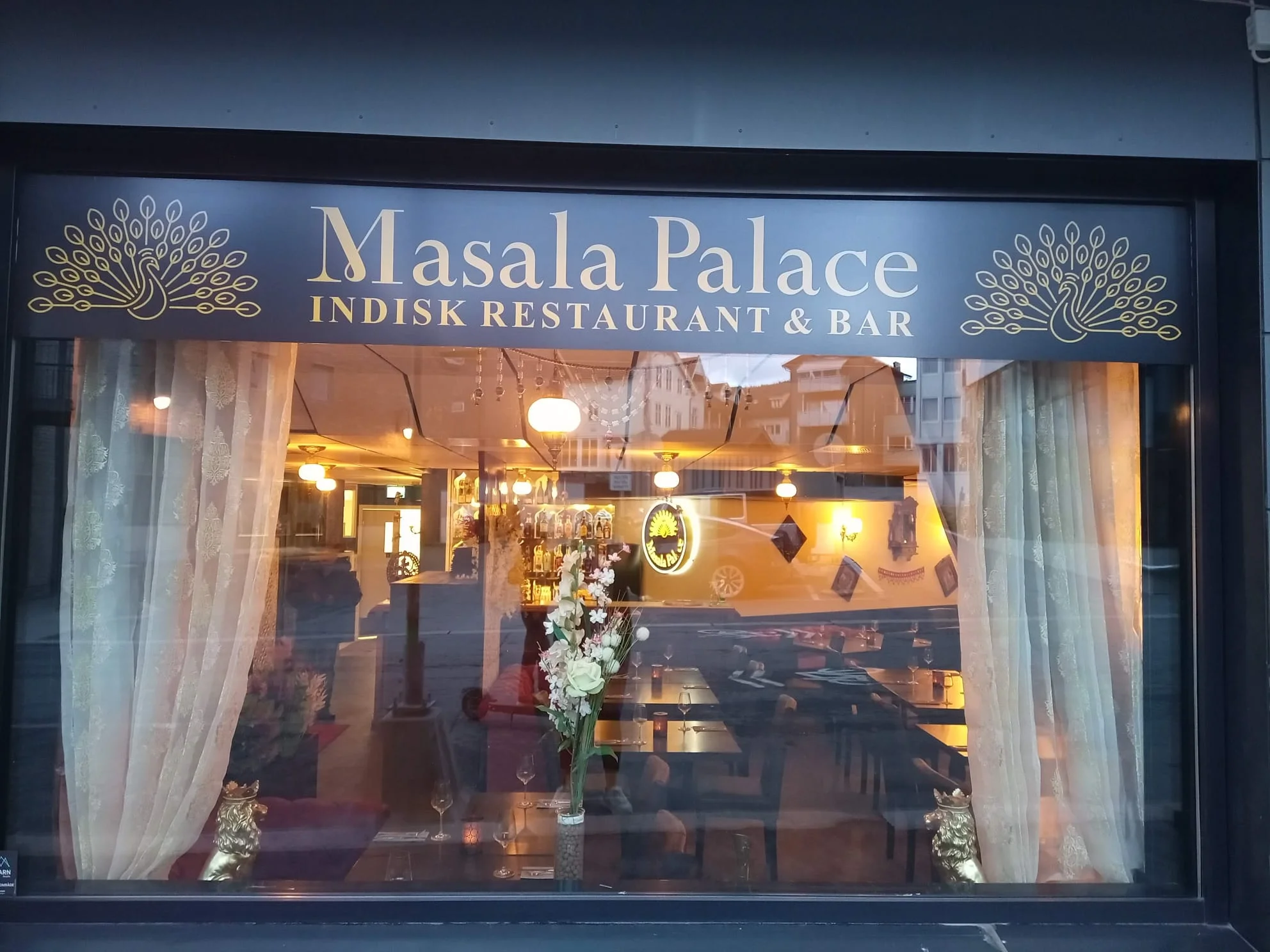 Masala Palace Indisk Restaurant 