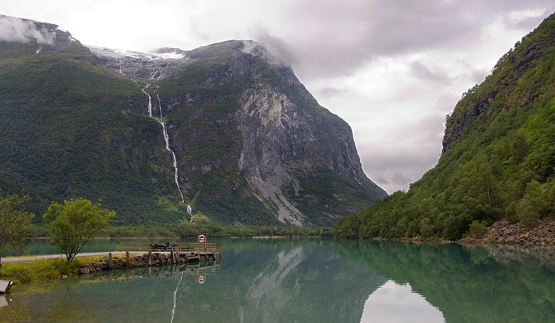 Ramnefjellsfossen