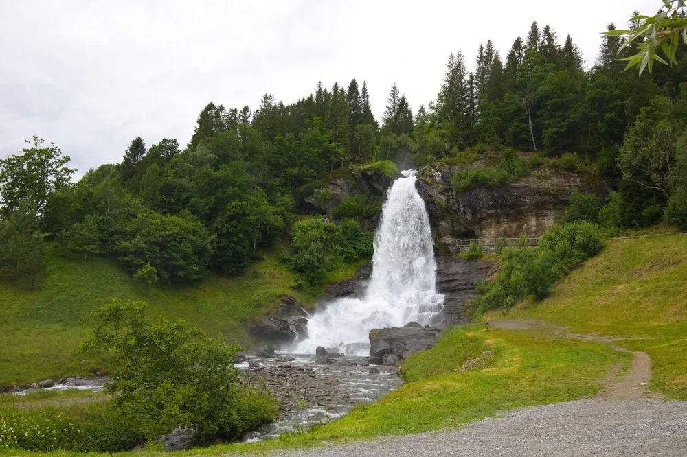 Steinsdalsfossen