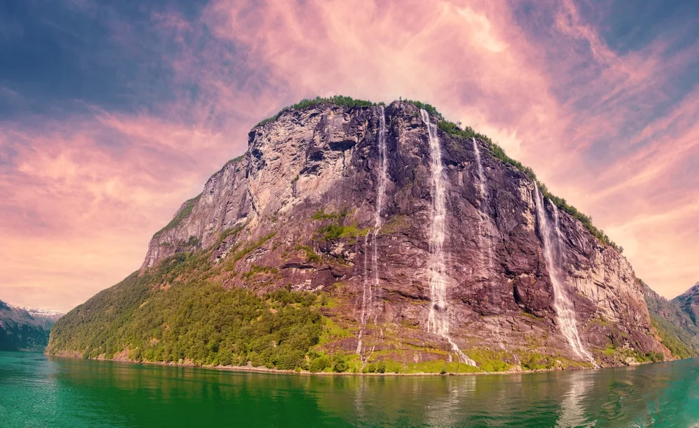 Seven Sisters Waterfall