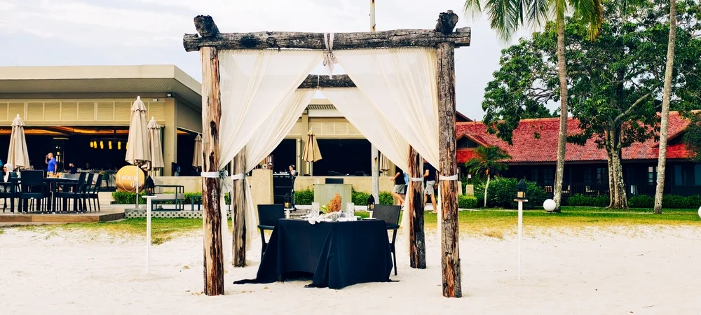 Enjoy a Beachside Candlelight Dinner